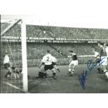 Albert Scanlon Man United Signed 10 x 8 inch football photo. Good Condition. All signed pieces