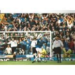 Gareth Farrelley Everton Signed 12 x 8 inch football photo. Good Condition. All signed pieces come