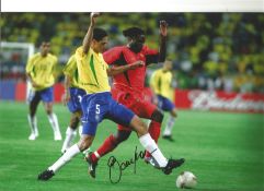 Edmilson Brazil Signed 12 x 8 inch football photo, Jose Edmílson Gomes de Moraes. Good Condition.