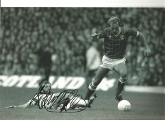 Danny McGrain Celtic Signed 10 x 8 inch football photo. Good Condition. All signed pieces come