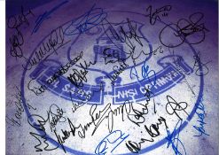 Everton Signed 16 x 12 inch football photo. Good Condition. All signed pieces come with a