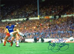 Graeme Sharpe 85 Final Everton Signed 16 x 12 inch football photo. Good Condition. All signed pieces