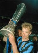 Dennis Bergkamp Inter Milan Signed 16 x 12 inch football photo. Good Condition. All signed pieces