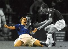 Dan Gosling Everton Signed 16 x 12 inch football photo. Good Condition. All signed pieces come