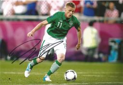 Football Damien Duff 12x8 signed colour photo pictured in action for Republic of Ireland. Damien