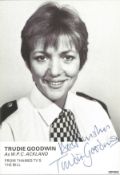 Trudie Goodwin signed 6 x 4 inch b/w portrait photo from TV series The Bill. Condition 8/10. All