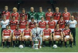 MAN UNITED 1983 football autographed 12 x 8 photo, a superb image depicting United's 1983 FA Cup