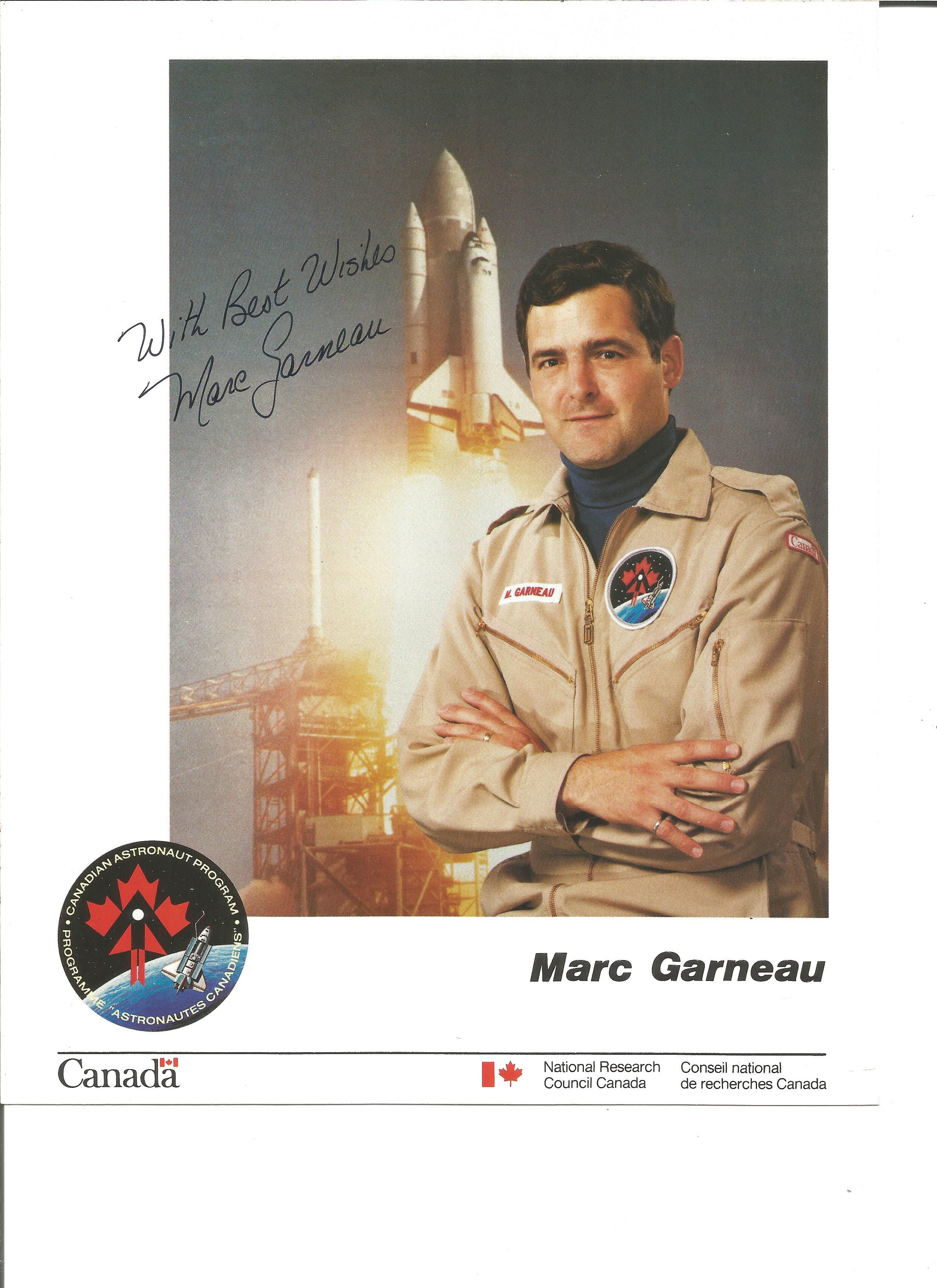 Astronauts collection of six 10 x 8 colour photos signed by Canadian astronauts Bob Thirsk, Ken - Image 3 of 7