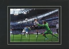 David Silva signed 16x12 overall mounted colour photo pictured in action for Manchester City.