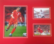 Robin Van Persie 20x16 mounted signature piece includes superb signed colour photo playing for