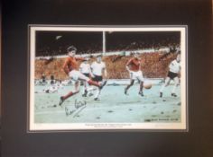 Martin Peters signed 22x16 mounted 1966 World Cup Final print limited edition 50/500 pictured
