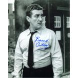 Doctor Who 8x10 inch photo scene signed by actor Bernard Cribbins in Doctor Who Invasion Earth. Good