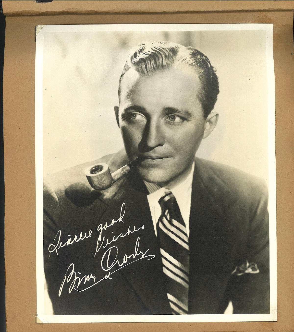 Vintage Entertainment photo album with mainly PREPRINTED autographs, few unknown are hand signed and