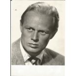 Richard Widmark signed 6 x 4 inch b/w photo; poor contrast priced accordingly. Good Condition. All