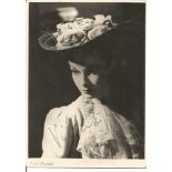 Vivian Leigh signed 7x5 vintage black and white photo. Vivien Leigh (/li?/; 5 November 1913 - 8 July