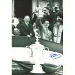 DAVE MACKAY 1967, football autographed 12 x 8 photo, a superb image depicting the Tottenham