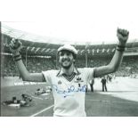 DAVID CROSS 1980, football autographed 12 x 8 photo, a superb image depicting the West Ham United