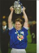Football Tony Cottee 12x8 Signed Colour Photo Pictured Celebrating With The League Cup While Playing