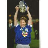 Football Tony Cottee 12x8 Signed Colour Photo Pictured Celebrating With The League Cup While Playing