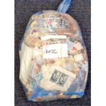 Worldwide stamp collection glory bag hundreds of stamps used cleaned mostly 1930s, 40s and 50s