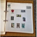 World of Stamps collection In an A4 binder, a set of 51 pages. All with stamps by country or theme