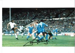 Ricky Villa Wembley Goal Tottenham Signed 16 x 12 inch football photo. Good Condition. All
