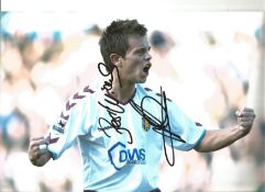 Lee Hendrie Aston Villa Signed 12 x 8 inch football photo. Good Condition. All autographed items are