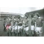 ALEX FORSYTH 1975, football autographed 12 x 8 photo, a superb image depicting Man United players