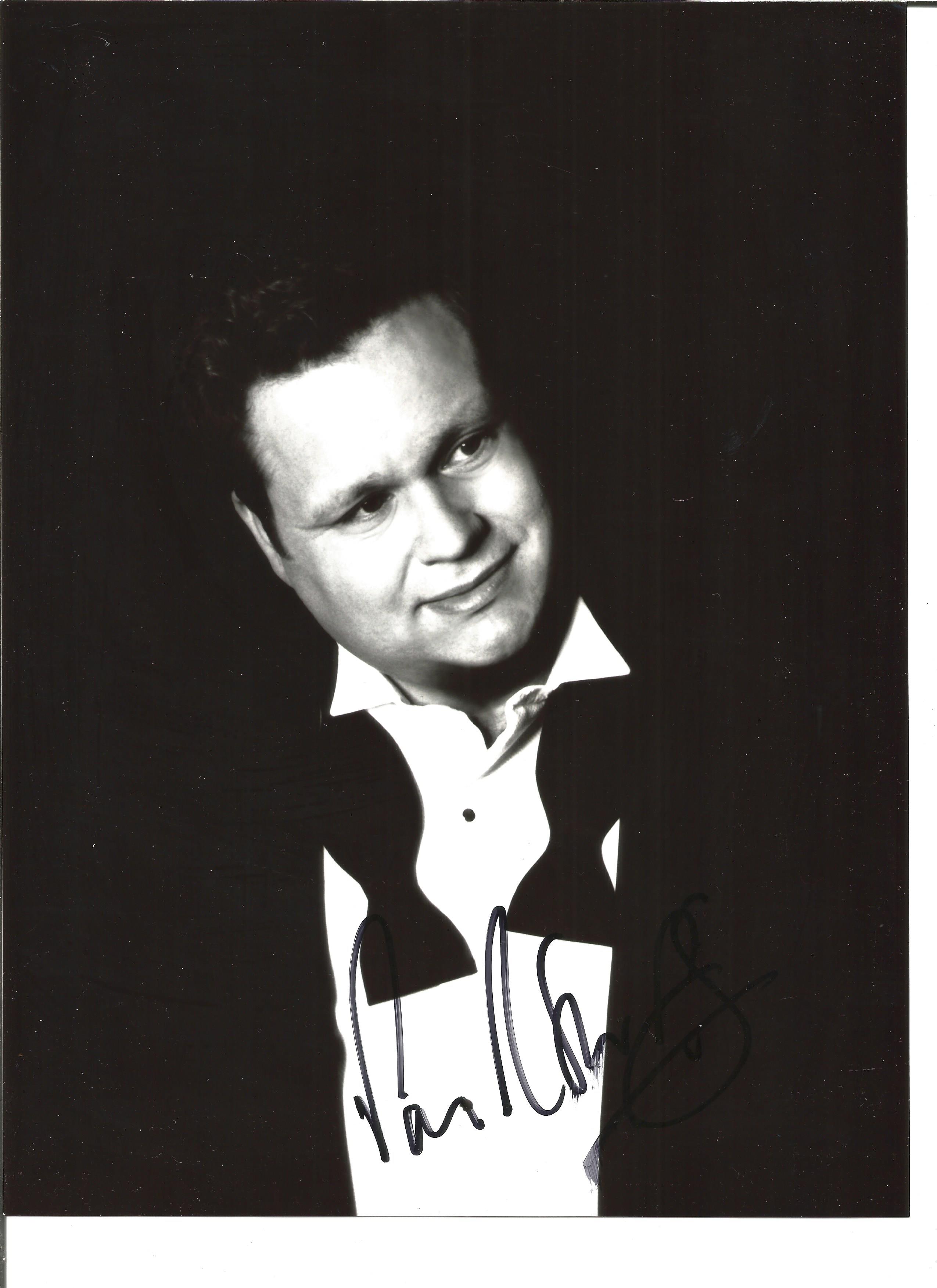 Paul Potts signed 10 x 8 inch b w photo. Good Condition. All autographed items are genuine hand