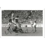 ALAN SUNDERLAND signed Arsenal FA Cup Photo . Good Condition. All autographs are genuine hand signed