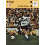 OSSIE ARDILES 1979: Autographed Recontre Sportscaster card issued in 1979, superbly produced large
