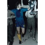 ALAN HUDSON 1971: Autographed 12 x 8 photo, depicting Chelsea's ALAN HUDSON holding aloft the
