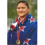 Olympics Valerie Adams signed 6x4 colour photo of the double Gold Medallist in the shot put for