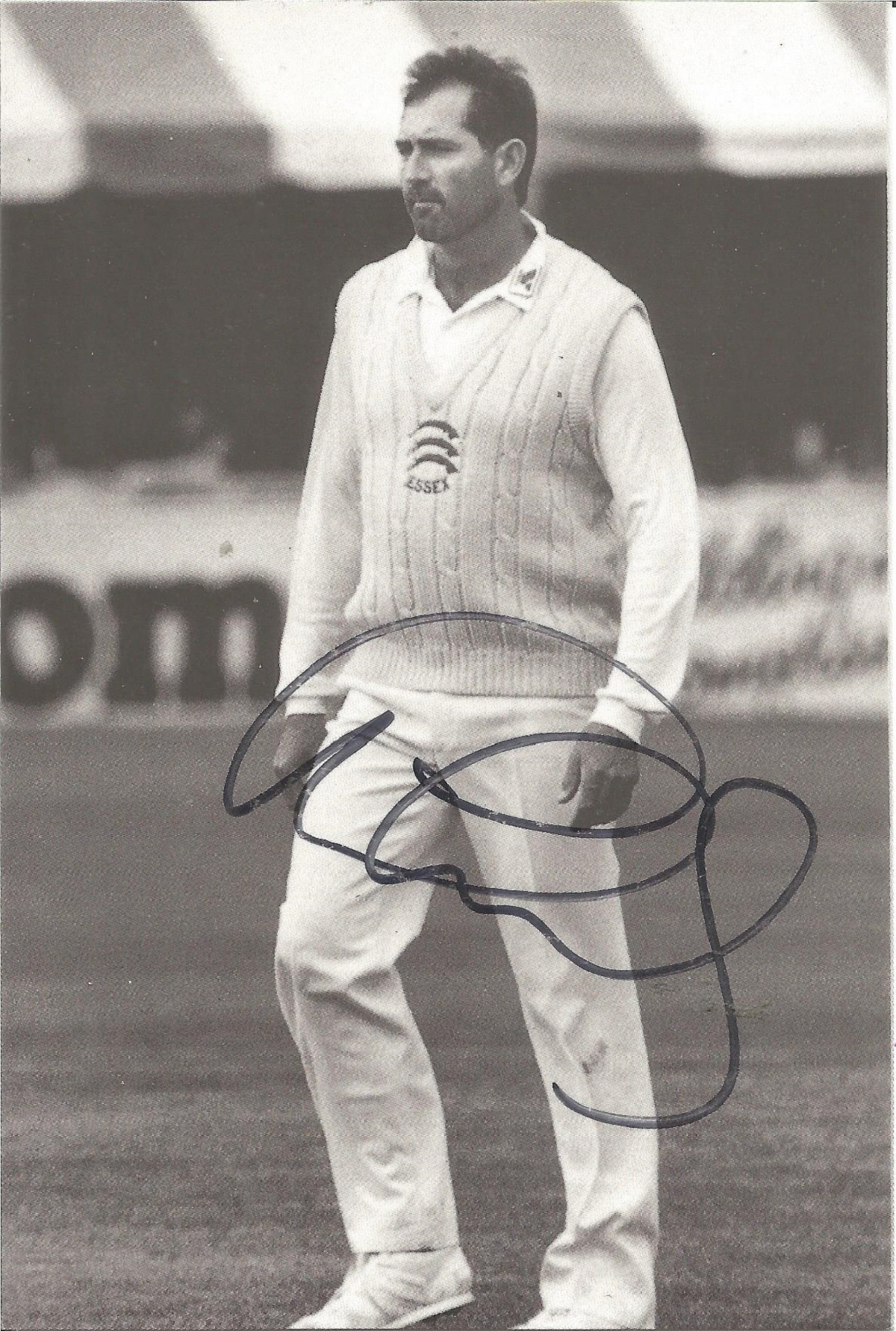 Cricket Graham Gooch signed 6x4 black and white post card photo. Good Condition. All autographs