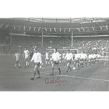 Alex Stepney 1968, Football Autographed 12 X 8 Photo, A Superb Image Depicting Man United Players