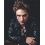 Robert Pattinson signed 10x8 colour photo. Robert Douglas Thomas Pattinson (born 13 May 1986) is