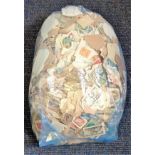 New Zealand stamp collection glory bag hundreds of stamps used mostly 1930s, 40s and 50s mounted may
