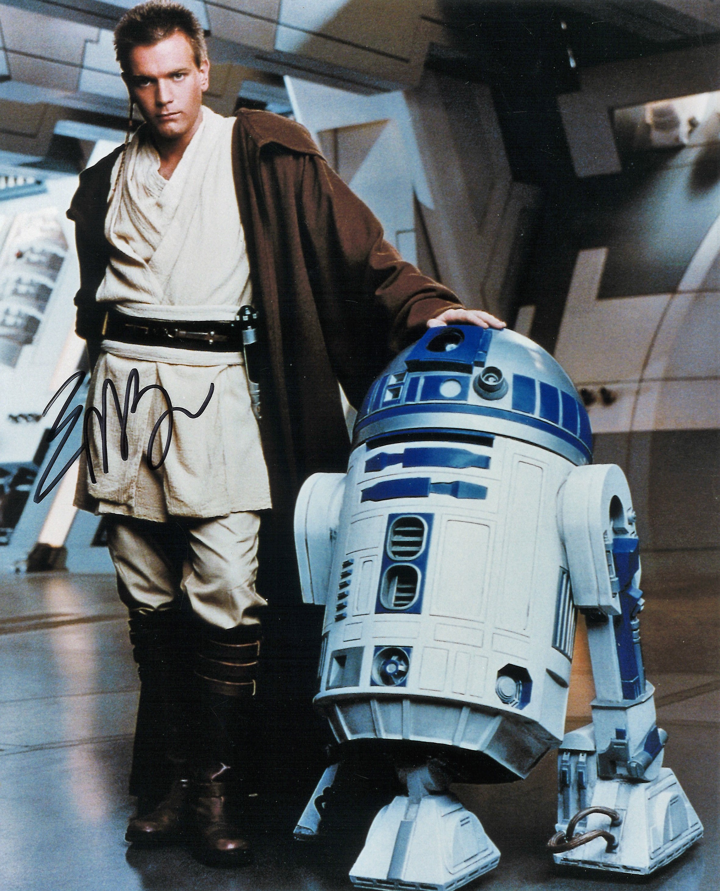 Ewan McGregor signed 10x8 Star Wars colour photo pictured in his role as ObiWan Kenobi. Good