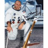 Apollo Astronaut Alan Bean 10 x8 inch signed colour white space suit photo.