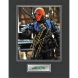 Stunning Display! Arrow Manu Bennett hand signed professionally mounted display. This beautiful