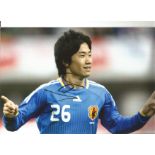 Shinji Kagawa Japan Signed 12 x 8 inch football photo. Good Condition. All autographs come with a