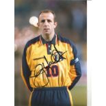 Gary McAllister Scotland Signed 10 x 8 inch football photo. Good Condition. All autographs come with