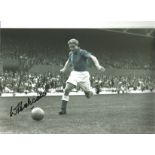 Dave Hickson Everton Signed 16 x 12 inch football photo. Good Condition. All autographs come with