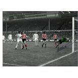 Jim Montgomery FA Final Sunderland Signed 16 x 12 inch football photo. Good Condition. All