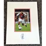 Football Robert Pires signed and mounted Arsenal display. A white card signed by Ex Arsenal and