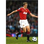 Darren Fletcher Man United Signed 16x 12 inch football photo. Good Condition. All autographs come