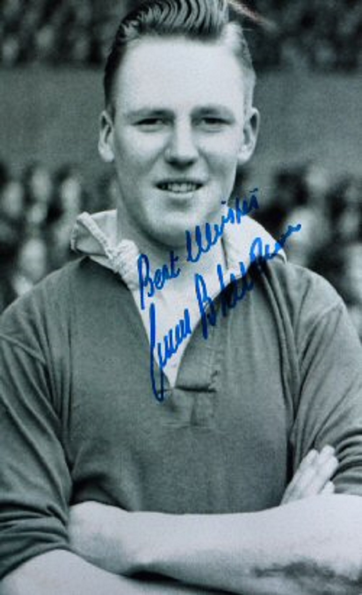 Frank Blunstone Chelsea Signed 12 x 8 inch football photo. Good Condition. All autographs come