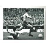 Howard Kendall Everton Signed 12 x 8 inch football photo. Good Condition. All autographs come with a