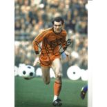John Metgod Holland Signed 12 x 8 inch football photo. Good Condition. All autographs come with a