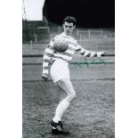GEORGE CONNELLY 1966, football autographed 12 x 8 photo, a superb image depicting the Celtic